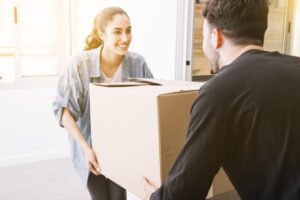 Moving and packing services in Dubai